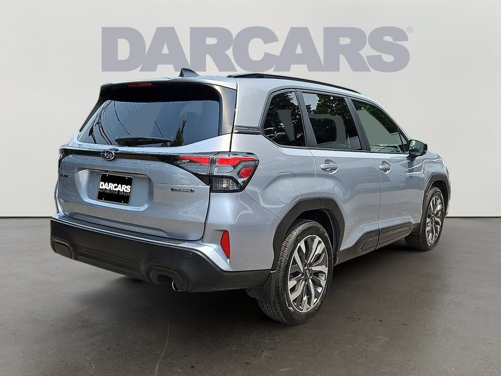 Used 2025 Subaru Forester Touring AWD/4WD image 6