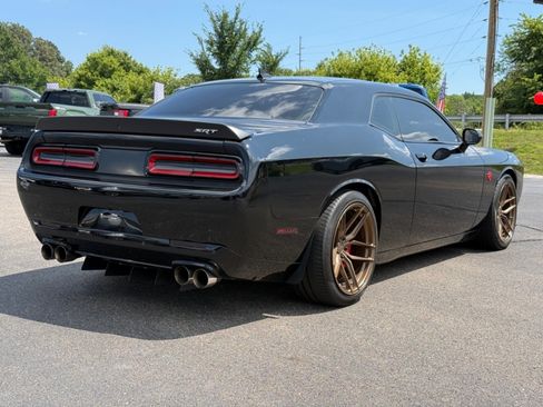 Used 2015 Dodge Challenger SRT Hellcat RWD image 8