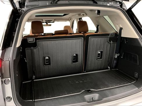 New 2025 Nissan Pathfinder Platinum w/ Cargo Package AWD/4WD image 42