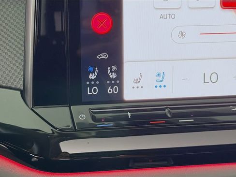 New 2026 Volkswagen Atlas Peak Edition AWD/4WD image 21