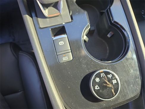 Certified 2025 Nissan Rogue SL w/ SL Premium Package image 28