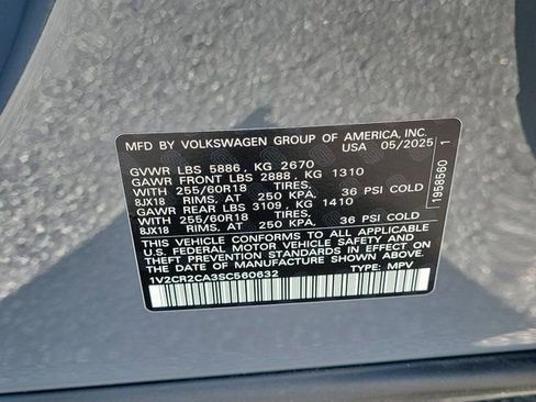 Certified 2025 Volkswagen Atlas Peak Edition SE image 33