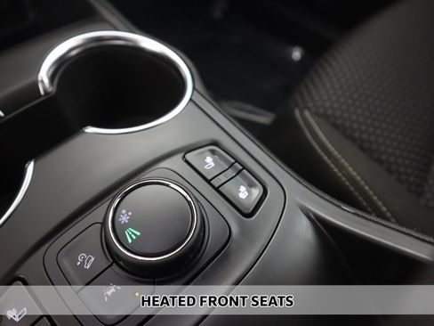 Used 2022 GMC Terrain SLE w/ Driver Convenience Package image 6