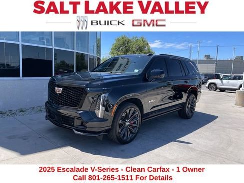 Used 2025 Cadillac Escalade V AWD/4WD image 1