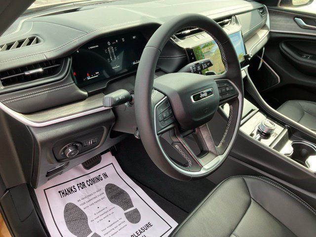 New 2026 Jeep Grand Cherokee Limited AWD/4WD image 13