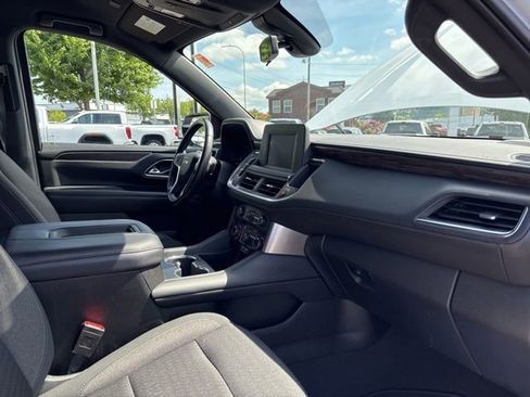 Used 2022 Chevrolet Suburban LS AWD/4WD image 46