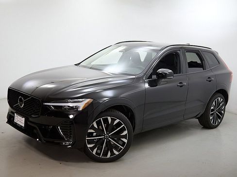 New 2026 Volvo XC60 B5 Ultra w/ Climate Package AWD/4WD image 3