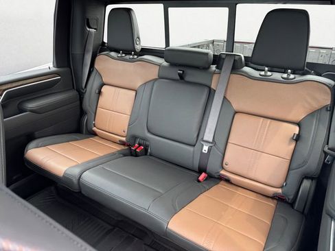 New 2026 Chevrolet Silverado 2500 High Country w/ High Country Premium Package AWD/4WD image 13