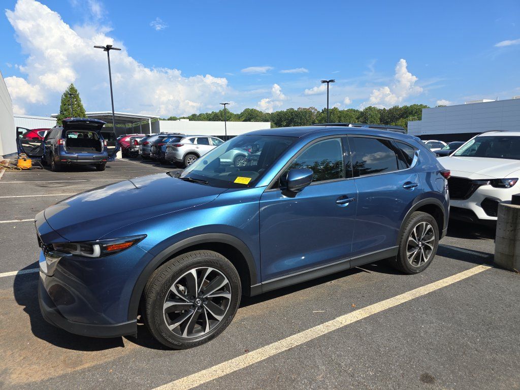 Used 2023 MAZDA CX-5 AWD 2.5 S w/ Premium Plus Pkg image 4