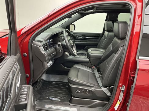 Certified 2023 GMC Yukon Denali w/ LPO, Floor Liner Package AWD/4WD image 3