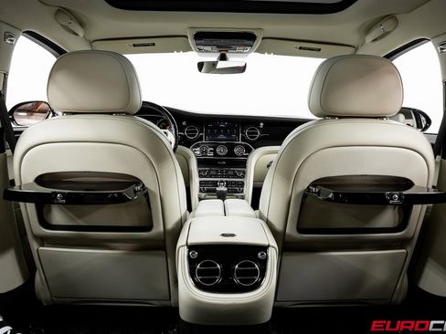 Used 2020 Bentley Mulsanne image 20