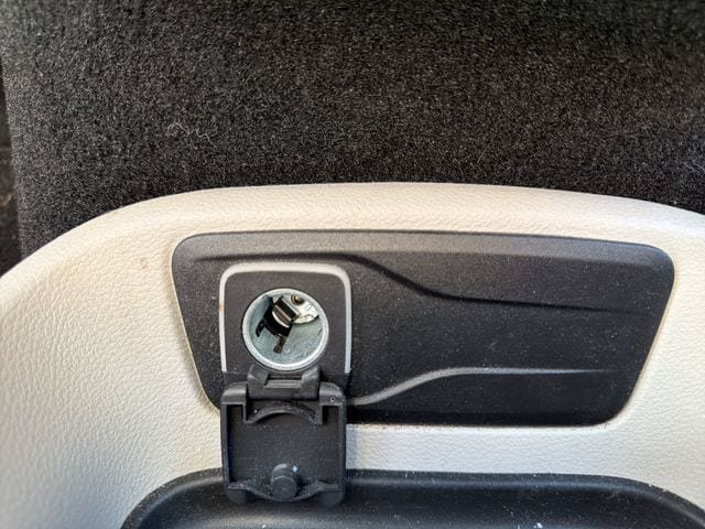 Used 2023 Chrysler Pacifica Touring-L FWD image 35