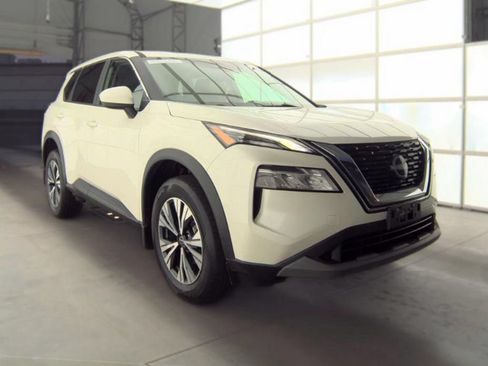Used 2023 Nissan Rogue SV AWD/4WD image 4