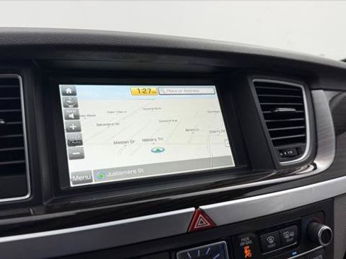 Used 2018 Genesis G80 3.8 RWD image 31