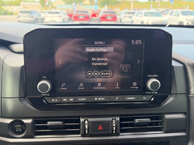 Used 2025 Nissan Pathfinder S FWD image 18
