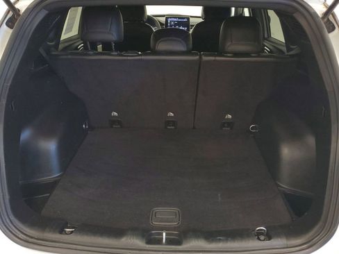 Used 2025 Jeep Compass Limited image 23