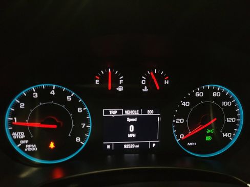 Used 2021 Chevrolet Equinox LS FWD image 23