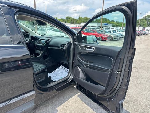 Used 2020 Ford Edge SEL w/ Convenience Package AWD/4WD image 9