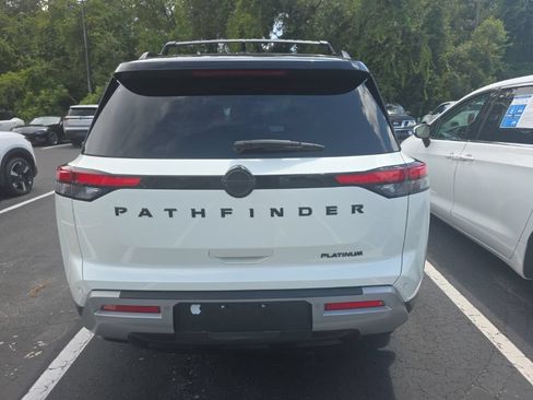 Used 2023 Nissan Pathfinder Platinum w/ Black Appearance Package FWD image 5