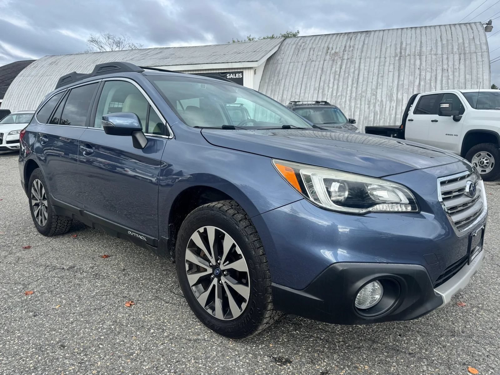 Used 2017 Subaru Outback 2.5i Limited AWD/4WD image 8