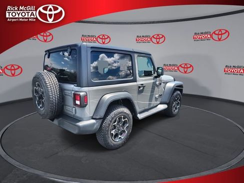 Used 2021 Jeep Wrangler Sport AWD/4WD image 8