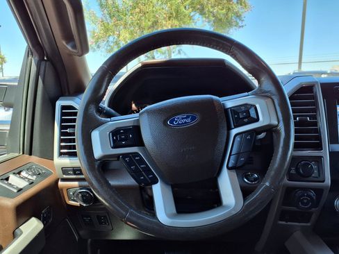 Used 2019 Ford F150 King Ranch w/ Equipment Group 601A Luxury AWD/4WD image 18