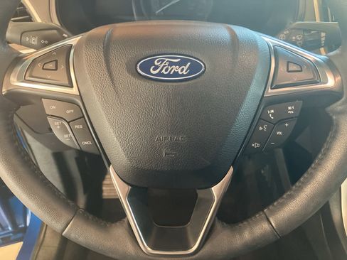 Used 2023 Ford Edge SEL w/ Convenience Package image 14