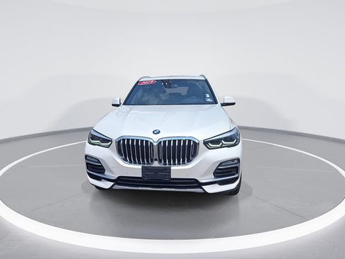 Used 2019 BMW X5 xDrive40i w/ Premium Package 2 AWD/4WD image 3