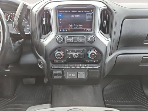 Used 2019 Chevrolet Silverado 1500 LT w/ All-Star Edition image 11
