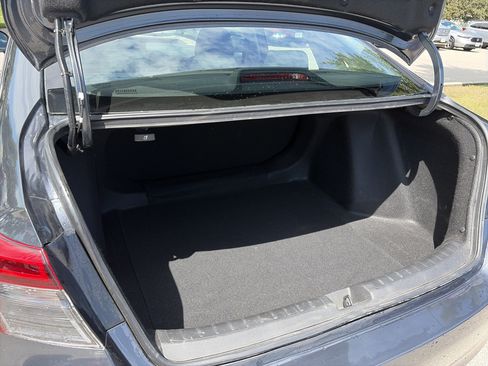 Used 2023 Honda Civic LX image 10