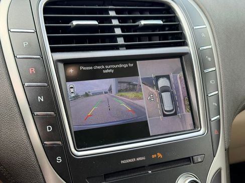Used 2019 Lincoln Nautilus Reserve image 25