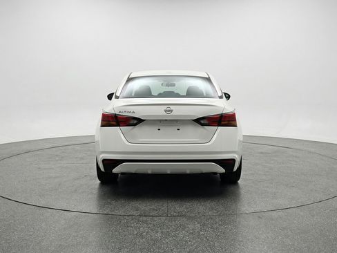 Used 2025 Nissan Altima 2.5 SV image 7