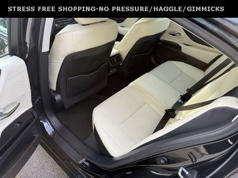 Used 2022 Lexus ES 350 w/ Premium Package image 30
