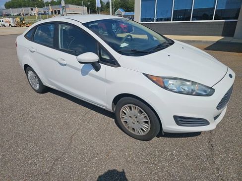 Used 2018 Ford Fiesta S FWD image 1