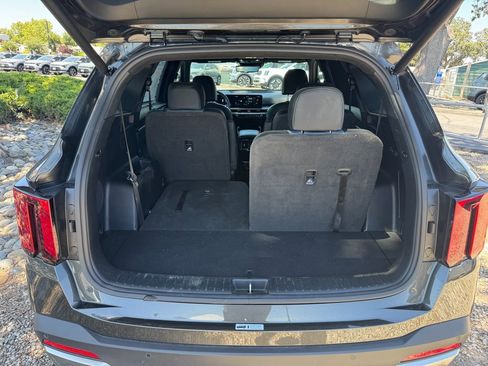Certified 2025 Kia Sorento SX Prestige image 22