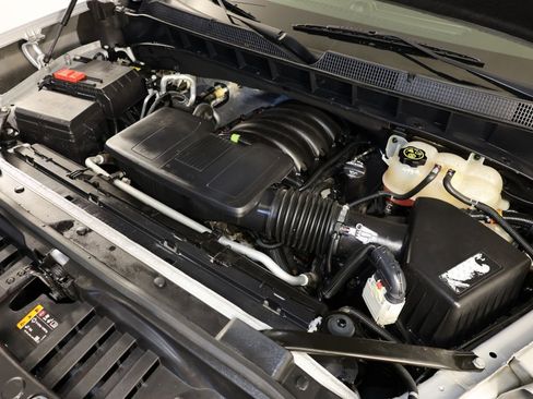 Used 2019 Chevrolet Silverado 1500 LT AWD/4WD image 33