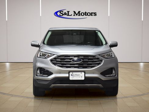 Used 2022 Ford Edge Titanium AWD/4WD image 2