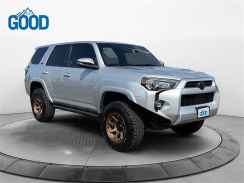Used 2022 Toyota 4Runner SR5 Premium image 7