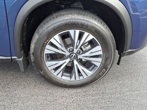 Certified 2023 Nissan Rogue SV image 8