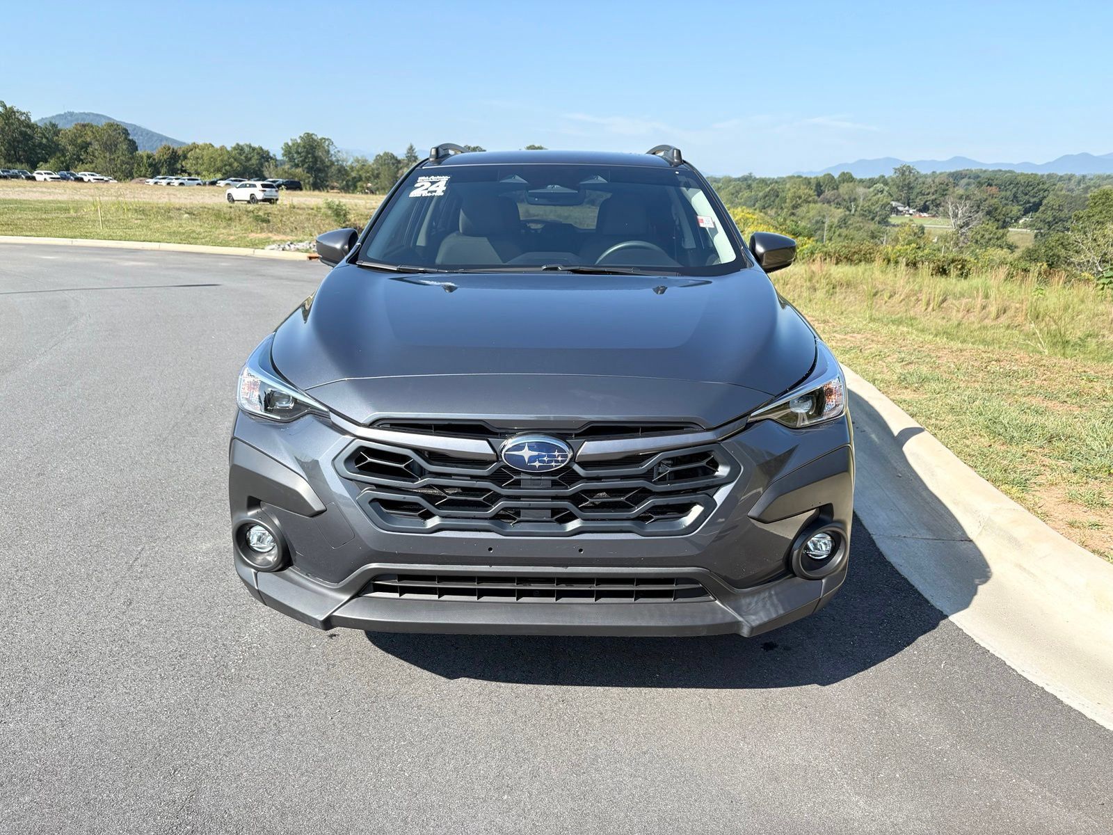 Used 2024 Subaru Crosstrek 2.0i Premium AWD/4WD image 2