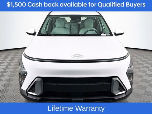 New 2026 Hyundai Kona SE image 2