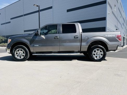 Used 2011 Ford F150 XLT w/ XLT Chrome Pkg AWD/4WD image 24
