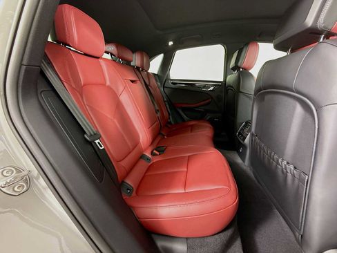 New 2026 Porsche Macan image 29