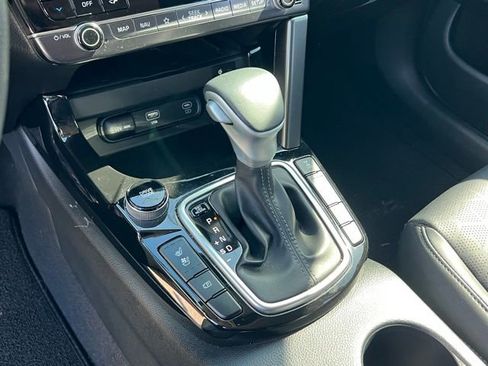 Certified 2024 Kia Seltos SX w/ SX Sunroof Package image 19