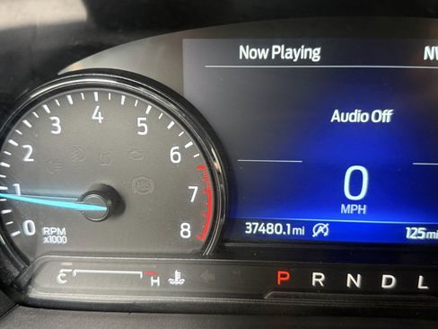 Used 2023 Ford Explorer XLT w/ Equipment Group 202A AWD/4WD image 9