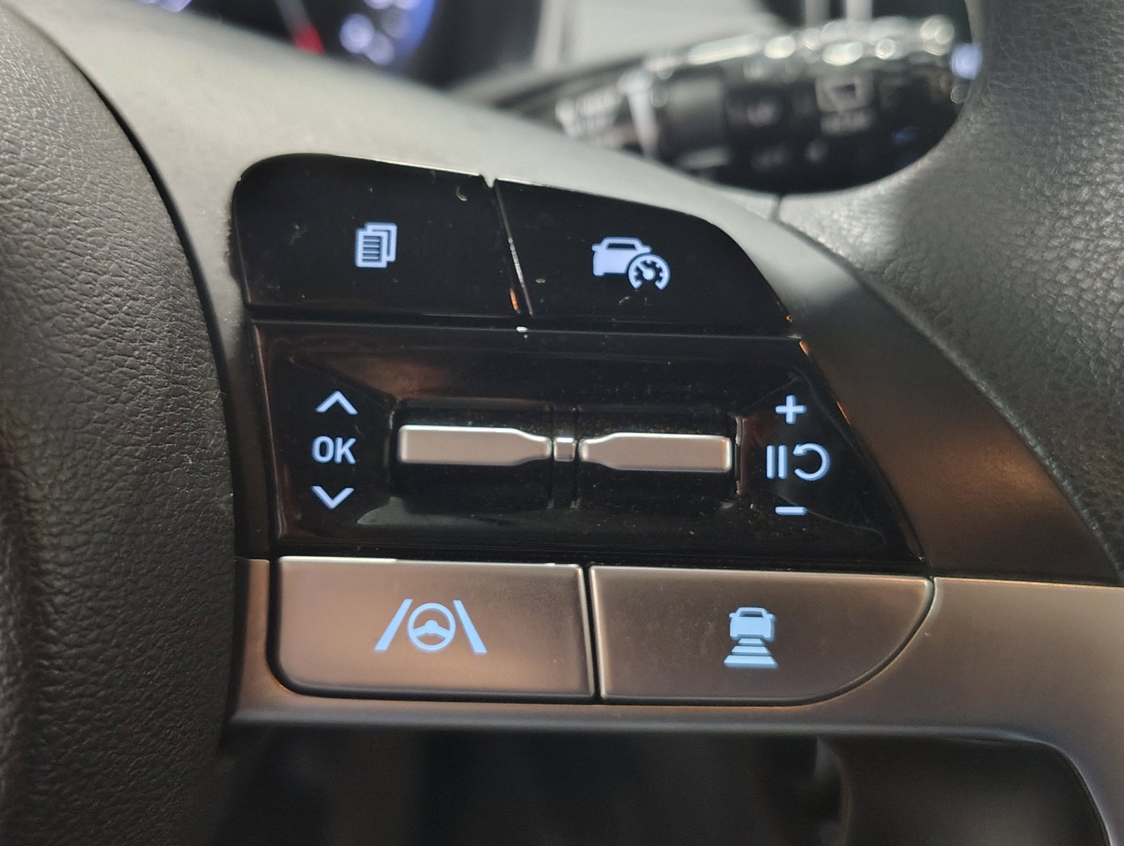 Certified 2023 Hyundai Tucson SEL AWD/4WD image 16