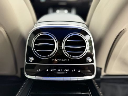 Used 2016 Mercedes-Benz Maybach S 600 image 24