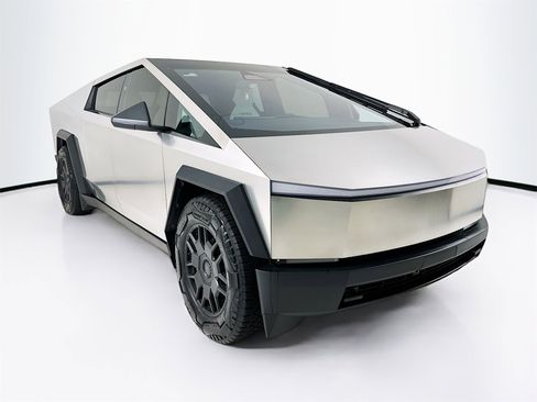 Used 2024 Tesla Cybertruck AWD Crew Cab image 1