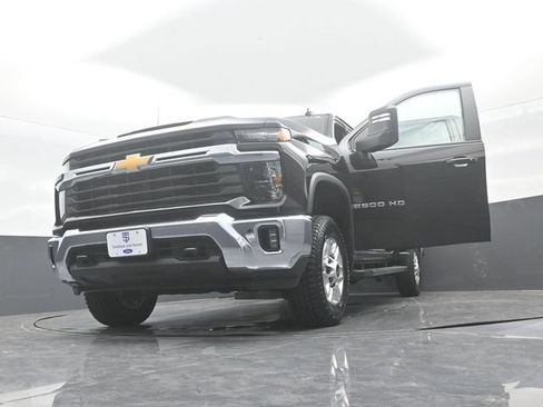 Used 2025 Chevrolet Silverado 2500 LT w/ Convenience Package AWD/4WD image 31