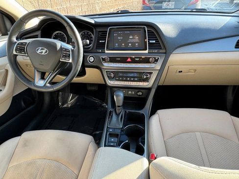 Used 2018 Hyundai Sonata SEL w/ Tech Package 04 image 11